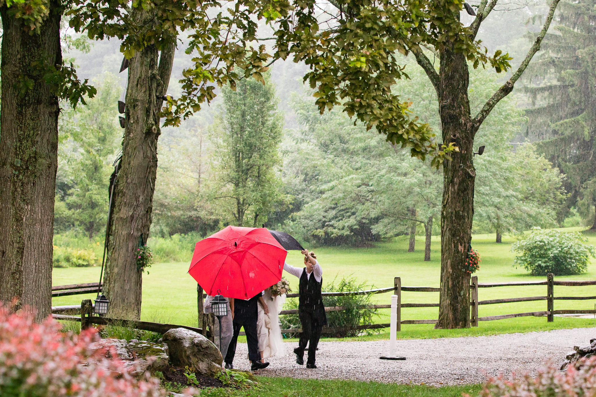 Rainy wedding at Crossed Keys Estate