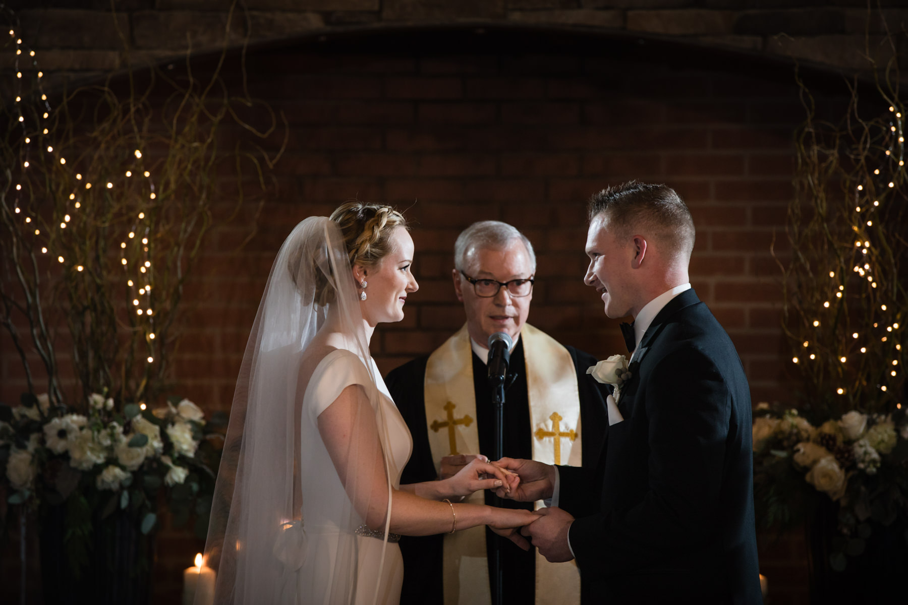 indoor wedding ceremony at stone house stirling ridge